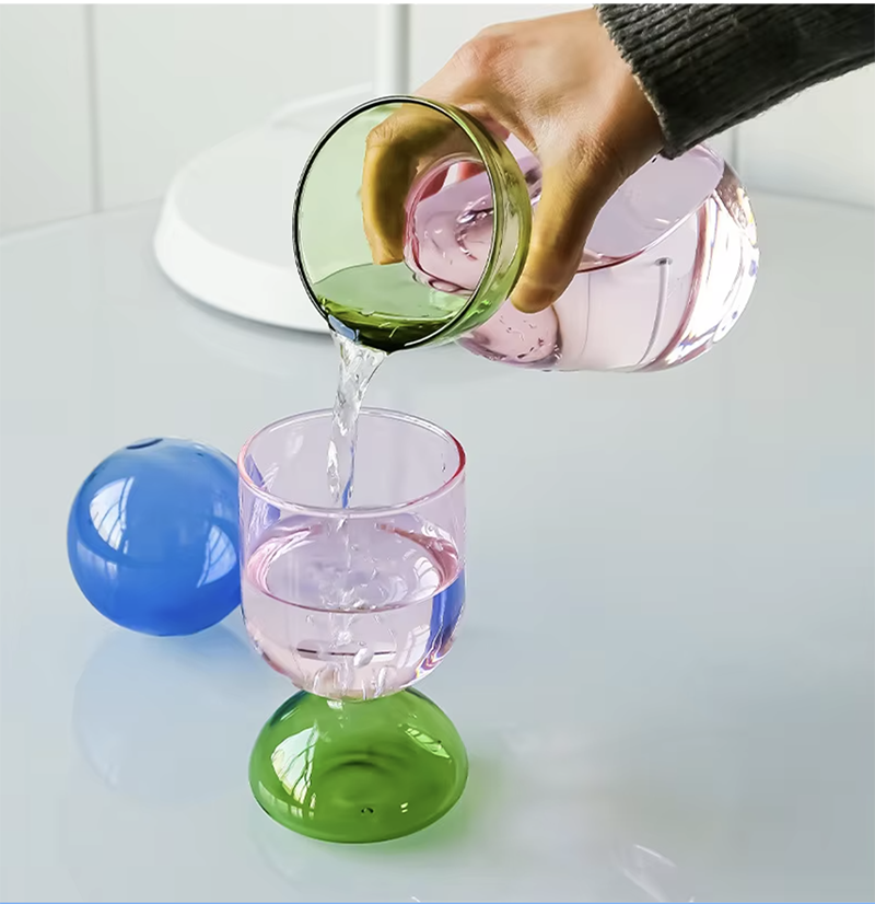 glass jug 