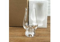 Several common packaging methods for glassware.