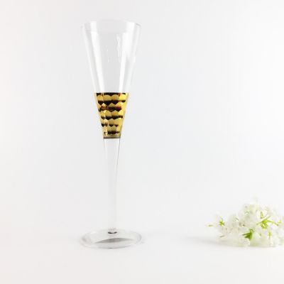 Aikehomeware champagne glass with carving