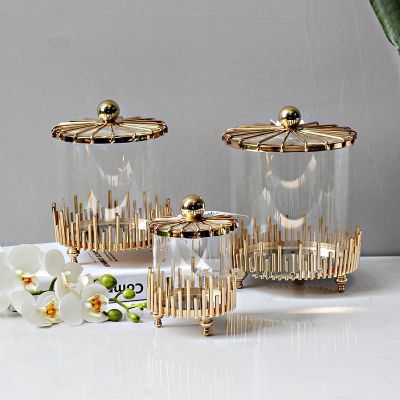 Wholesale Wedding decorative gold round metal glass storage candy jar with lid